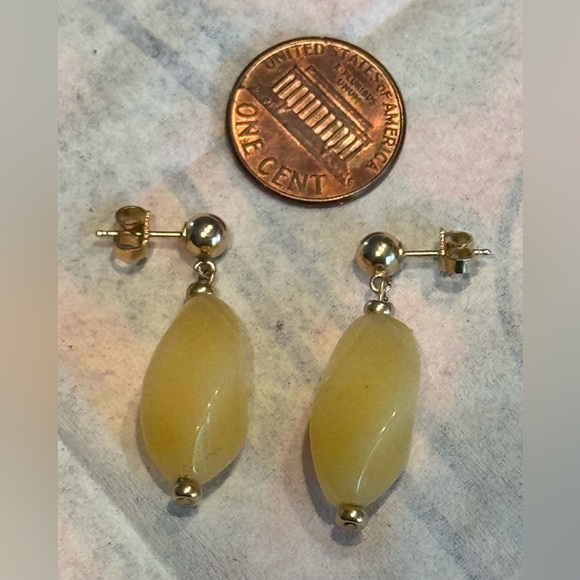 Yellow agate twist bead dangle earrings w/ 14K gold beads & ball posts - Picture 4 of 5